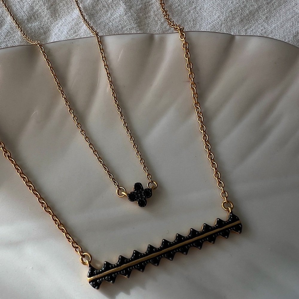 Black Clover & Bar Edgy Pendant Necklace Layers